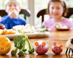 ۱۰ روش‌ تشویق کودکان به خوردن سبزیجات