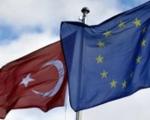 گفت و گوی تلفنی نخست وزیر تركیه با رئیس كمیسیون اروپا در مورد لغو روادید شنگن