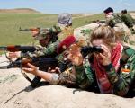 تصاویر گردان زنان و دختران پیشمرگه آمادۀ نبرد با داعش