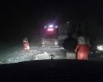 امدادگران هلال احمر اردبیل به 106 مسافر گرفتار شده در برف و کولاک کمک کردند