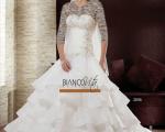 مدل لباس عروس دکلته با پارچه ساتن -آکا
