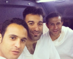 مهرداد اولادی همراه دو بازیکن استقلال در لباس احرام