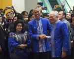 اوباما در لباس محلی مالزی+ عکس