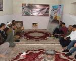 مهدی طارمی به دیدار خانواده اولین شهید مدافع حرم استان بوشهر رفت