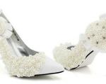 مدلهای کفش عروس سفید با طرح مهره کاری شده زیبا -آکا