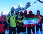 کوهنوردان لارستانی قله سه هزارو 480 متری الوند همدان را فتح کردند