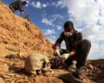 سومریه نیوز خبر داد: کشف 22 گور دسته جمعی در سنجار عراق