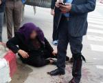 حمله به مادر زن با چماق و تبر در خیابان +عکس